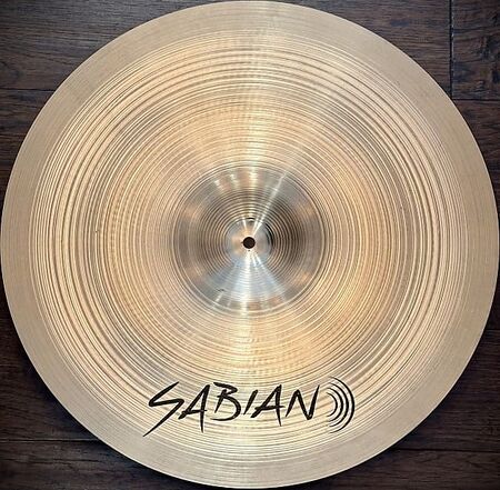 Sabian AA 20" Light Ride 3.jpg