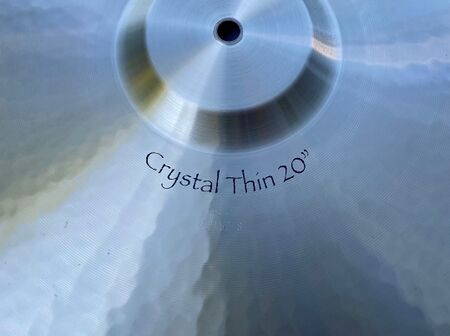 Signature 20 Crystal Thin 2.jpg