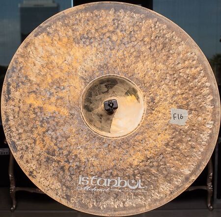 Istanbul Mehmet Xperience X-Cast 20" Medium Ride 3.jpg