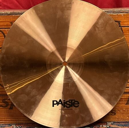 Paiste Innovations 14" Medium Hi-Hat 4.jpg