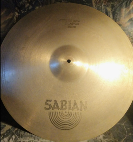 Sabian AA 22 Medium Heavy Flange Ride 1.png