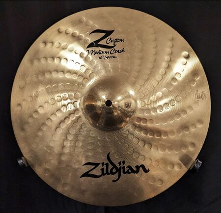 Zildjian Z Custom 18 Medium Crash 2.jpg