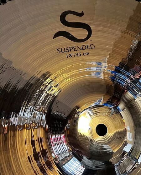 Zildjian S 18" Suspended 2.jpg