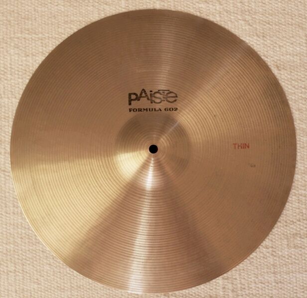 File:Paiste 602 18 Thin.jpg