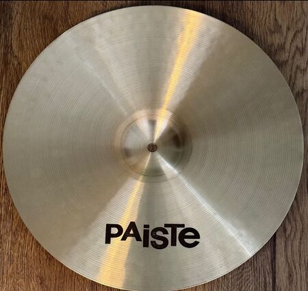 Paiste 404 18" Medium 3.jpg