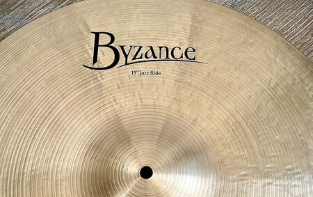 Meinl Byzance Traditional 19" Jazz Ride 2.jpg