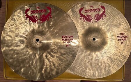 Meinl Dragon 14 Medium Hihat 5.jpg