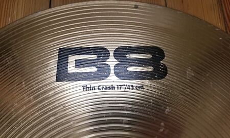 Sabian B8 17" Thin Crash 2.jpg