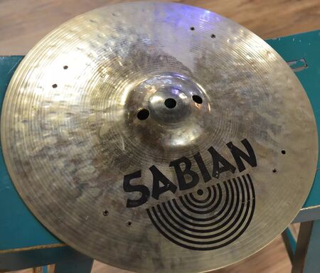 Sabian HH 14 Rock Sizzle Hats 3.jpg