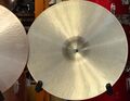 Paiste Giant Beat 16" Hi-Hat 4.jpg