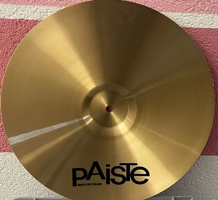 Signature 16 Crystal Thin 2.jpg