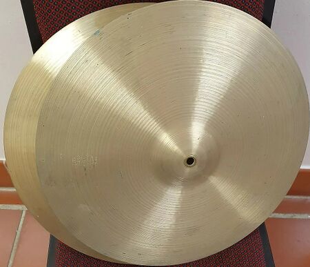 A Zildjian 16 Marching Band 1.jpg