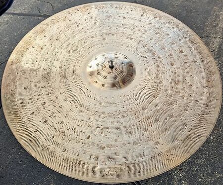 Meinl Byzance Foundry Reserve 24" Light Ride 1.jpg