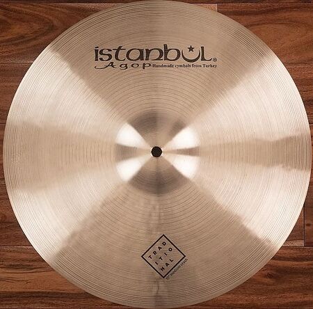 Istanbul Agop Traditional 15" Medium Crash 1.jpg