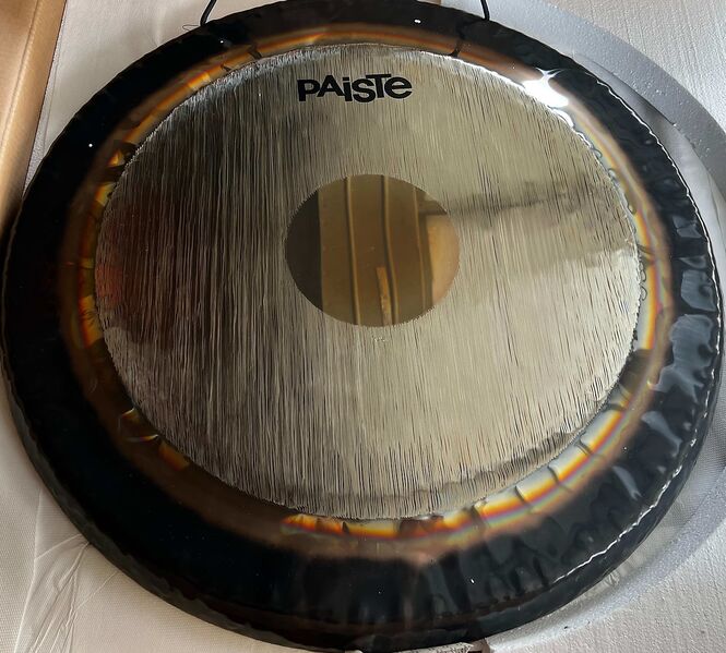 File:Paiste 32 Symphonic 1.jpg