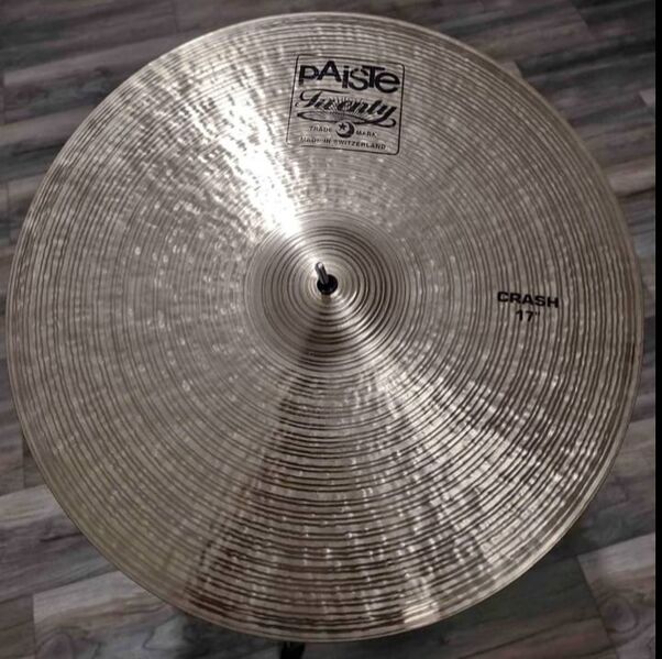 File:Twenty 17 Crash 1.jpg