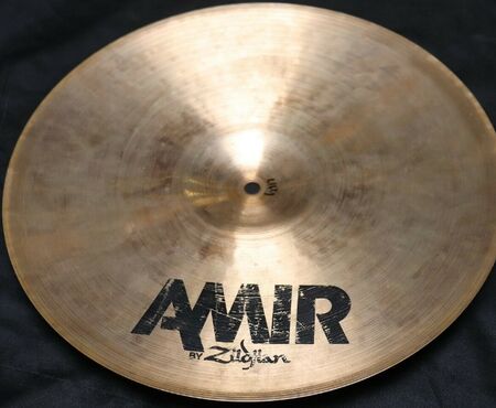 Zildjian Amir 15 Hi Hat 4.jpg
