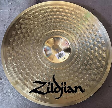 Zildjian Planet Z 16" Crash 3.jpg