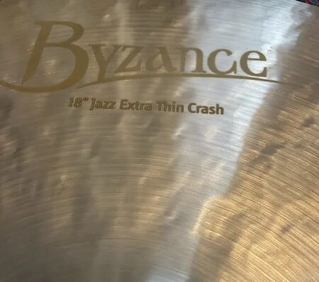 Byzance Jazz 18" Extra Thin Crash 2.jpg