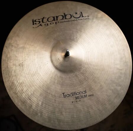 Istanbul Agop Traditional 18" Medium Crash 1.jpg