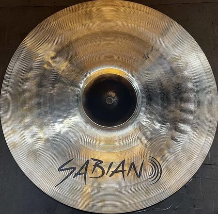 Sabian AAX 18" Thin Crash 3.jpg