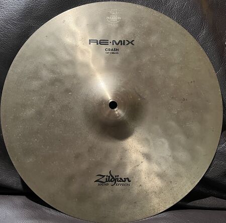Zildjian Re-Mix 14 Crash 1.jpg