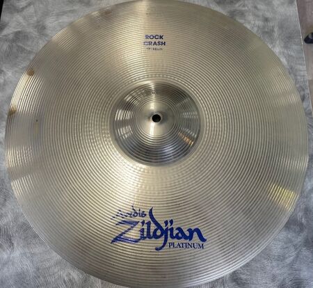 A Platinum 19 Rock Crash 1.jpg