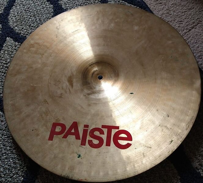 File:2002 21 Medium 2.jpg