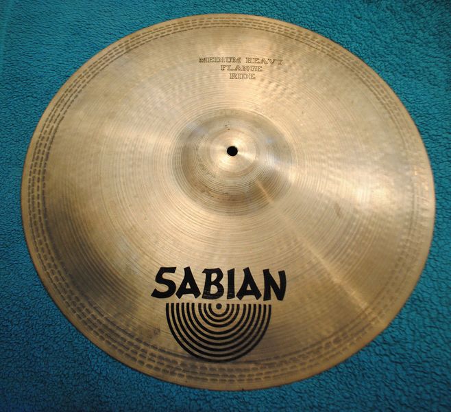 File:Sabian-20-2158-top.jpg