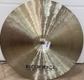 Istanbul Agop Traditional 22" Dark Ride 3.jpg