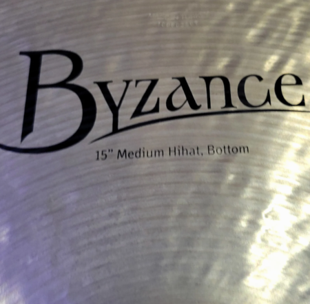 Meinl Byzance 15 Medium Hihat 3.png