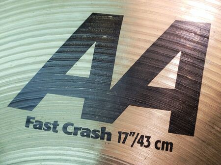 Sabian AA 17 Fast Crash 2.jpg