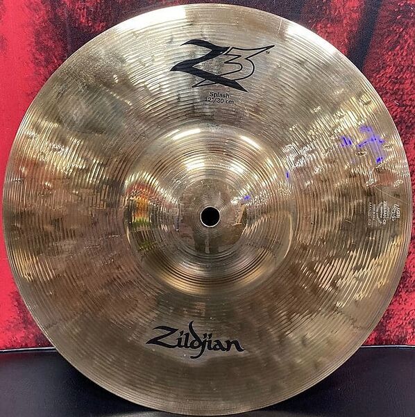 File:Z3 12 Splash 1.jpg