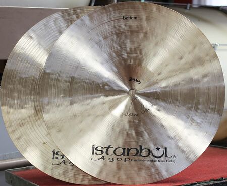 Istanbul Mel Lewis 1982 13 Hihat 3.jpg