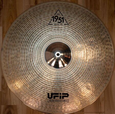 UFIP Est. 1931 Series 20" Crash 1.jpg