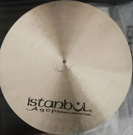 Istanbul Agop Traditional 18" Flat Ride 3.jpg