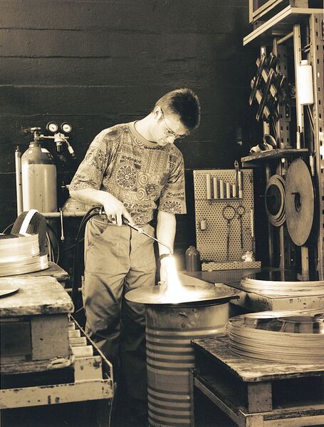 File:80s center heating.jpg