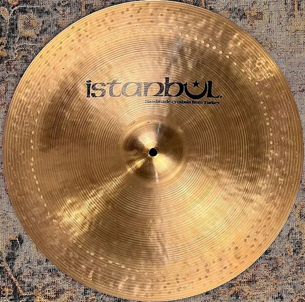 File:Istanbul 18" China 1.jpg