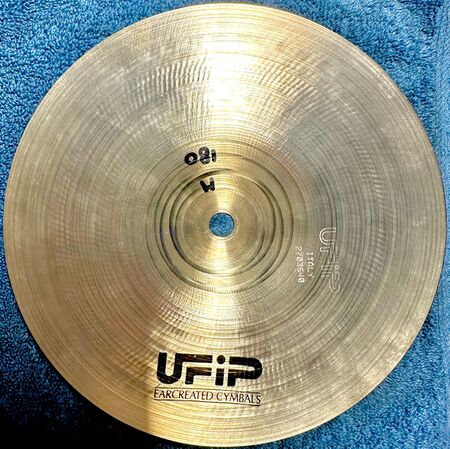 UFIP FX 8" Traditional Medium Splash 3.jpg