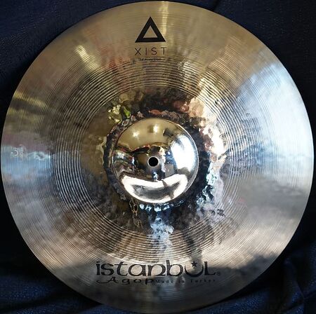 Istanbul Agop XIST 18" Power Crash 1.jpg