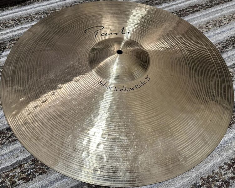 File:Paiste-21-Silver-Mellow-Top.jpg