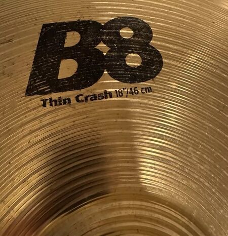 Sabian B8 18" Thin Crash 2.jpg