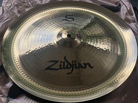 Zildjian S 16" China 1.jpg