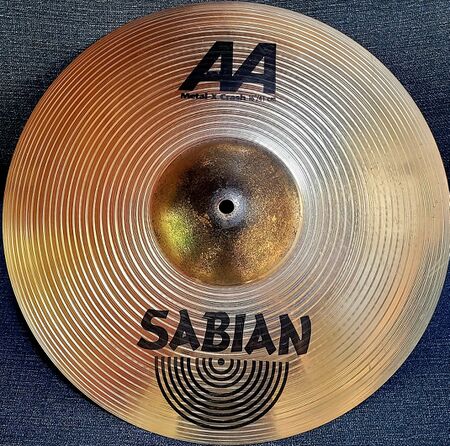 Sabian AA 16 Metal-X Crash 1.jpg