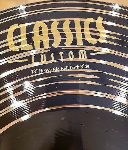 Meinl Classics Custom Dark 18" Heavy Big Bell Ride 2.jpg
