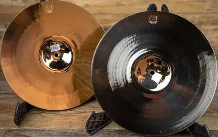 Meinl Pure Alloy Custom 14" Medium Thin Hihat 4.jpg