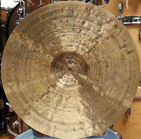 Istanbul Agop 30th Anniversary 19" Crash 3.jpg