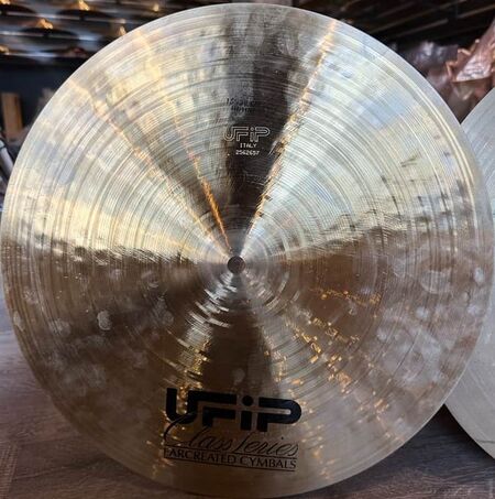 UFIP Class 15" Light Hi-Hat 3.jpg
