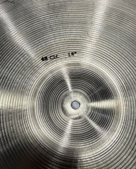 Sabian AA 18" Medium Ride 3.jpg