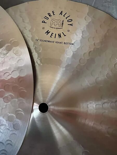 Meinl Pure Alloy 14" Soundwave Hihat 3.jpg